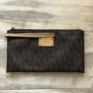 Michael Kors Brown Signature wallet/wristlet